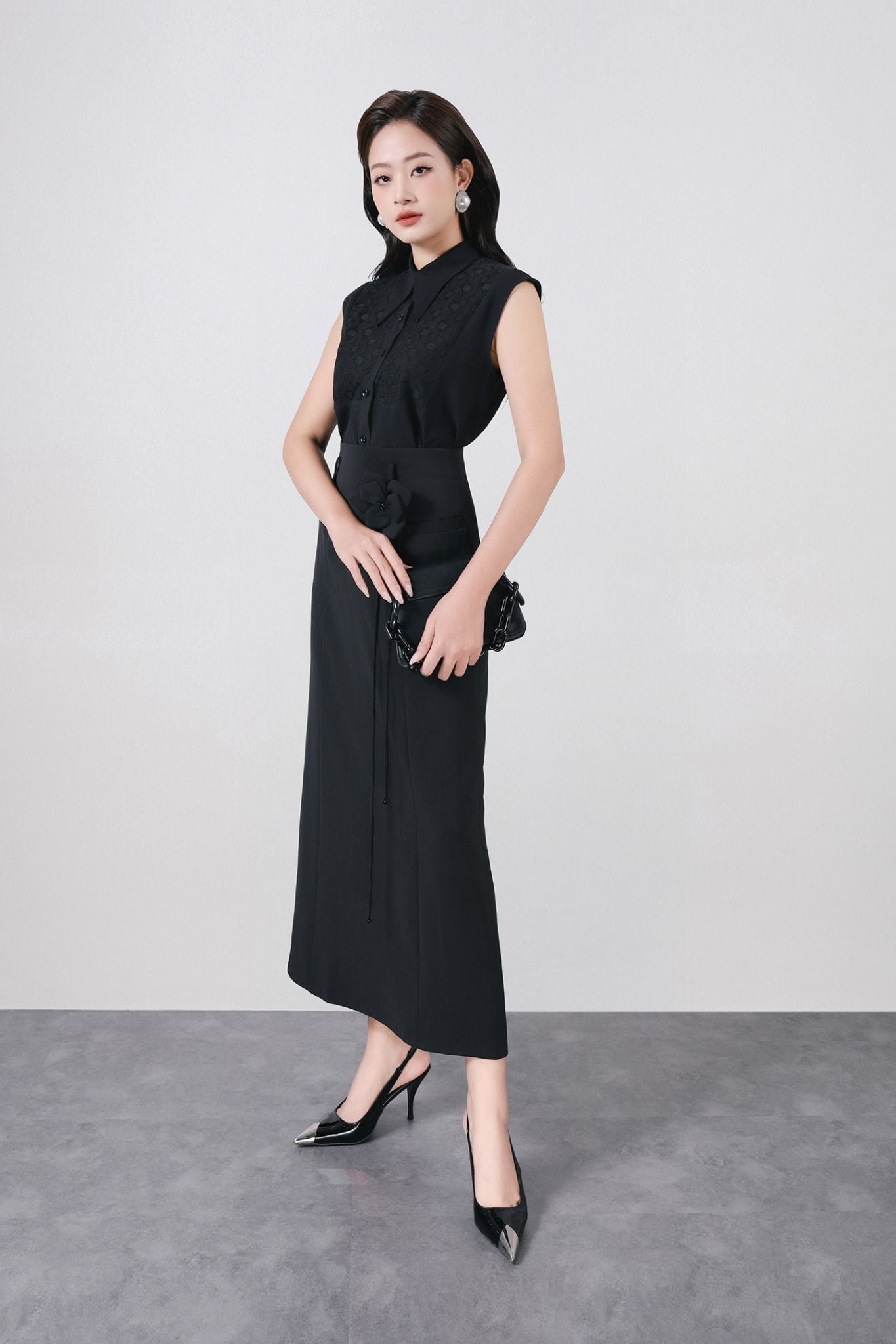 FJD51269 - Chân váy dài công sở vải tuytsi dáng suông cạp liền thân váy phối dây hoa 3D thời trang khoá thân sau - PANTIO