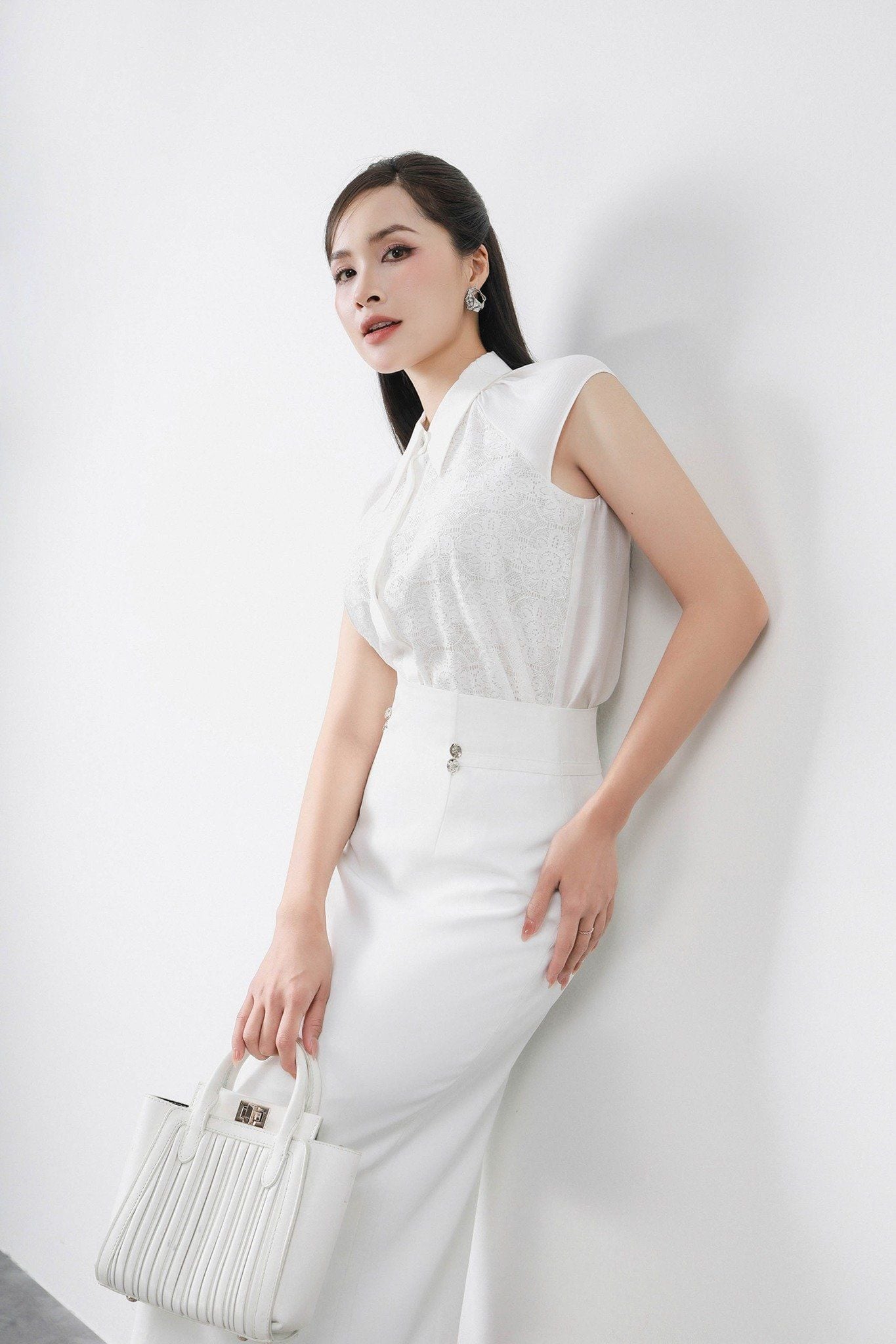 FJD51188 - Chân váy công sở vải thô dáng bút chì thân đính khuy kim loại trang trí khoá thân sau - PANTIO