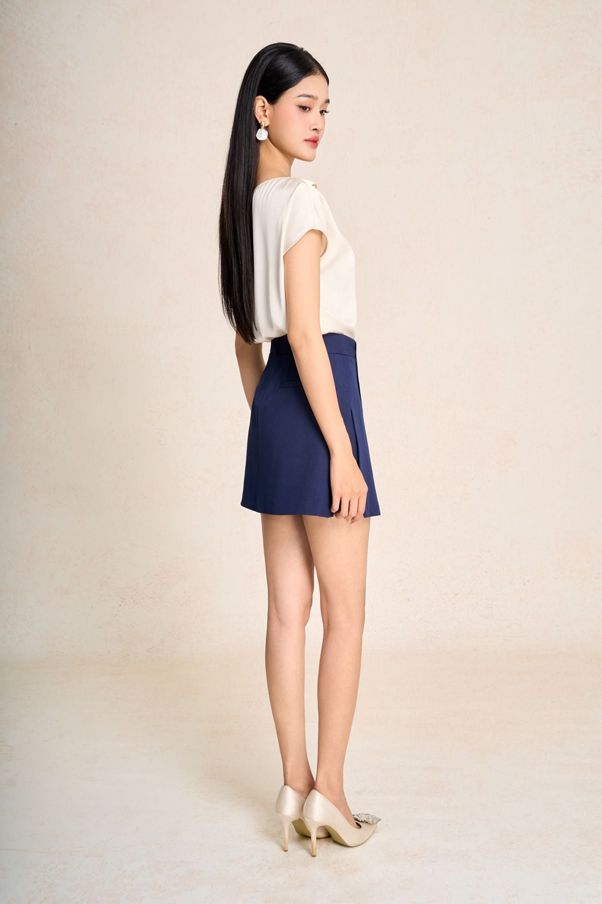 FQN9397 - Quần short giả váy dạo phố vải tuytsi dáng chữ A cạp cao khóa thân trước - PANTIO