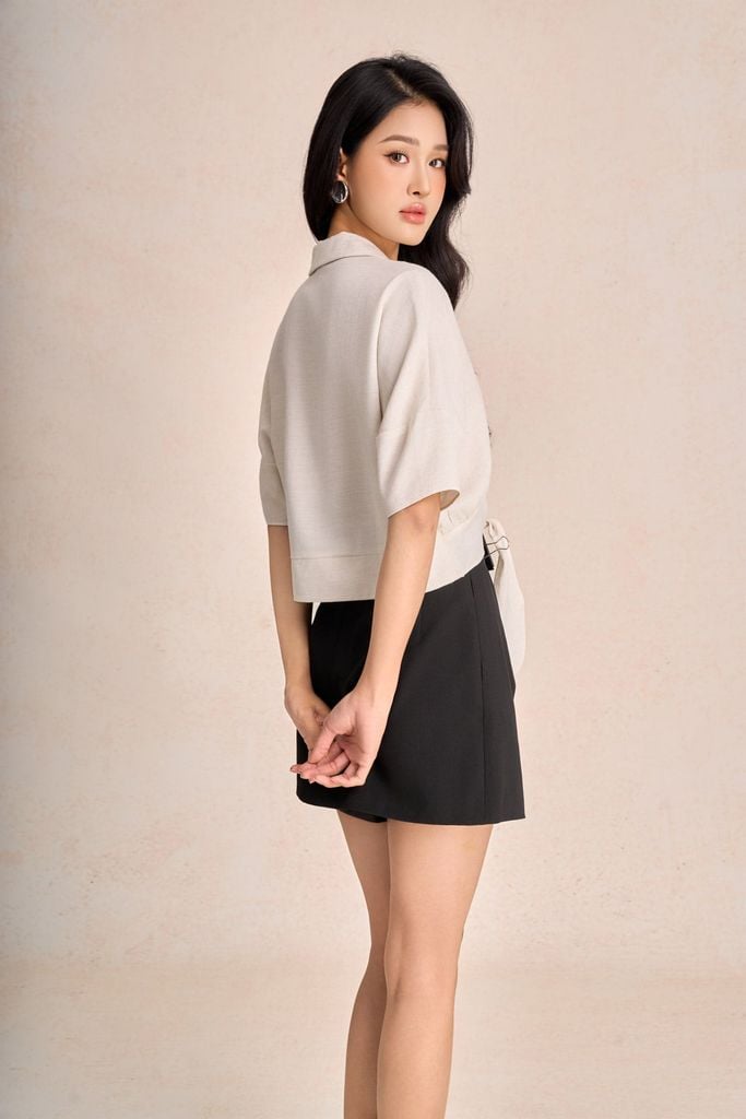 FAS14113 - Áo sơ mi dạo phố vải thô đũi dáng croptop cổ bẻ tay lửng gấu áo phối vạt thắt tạo kiểu - PANTIO