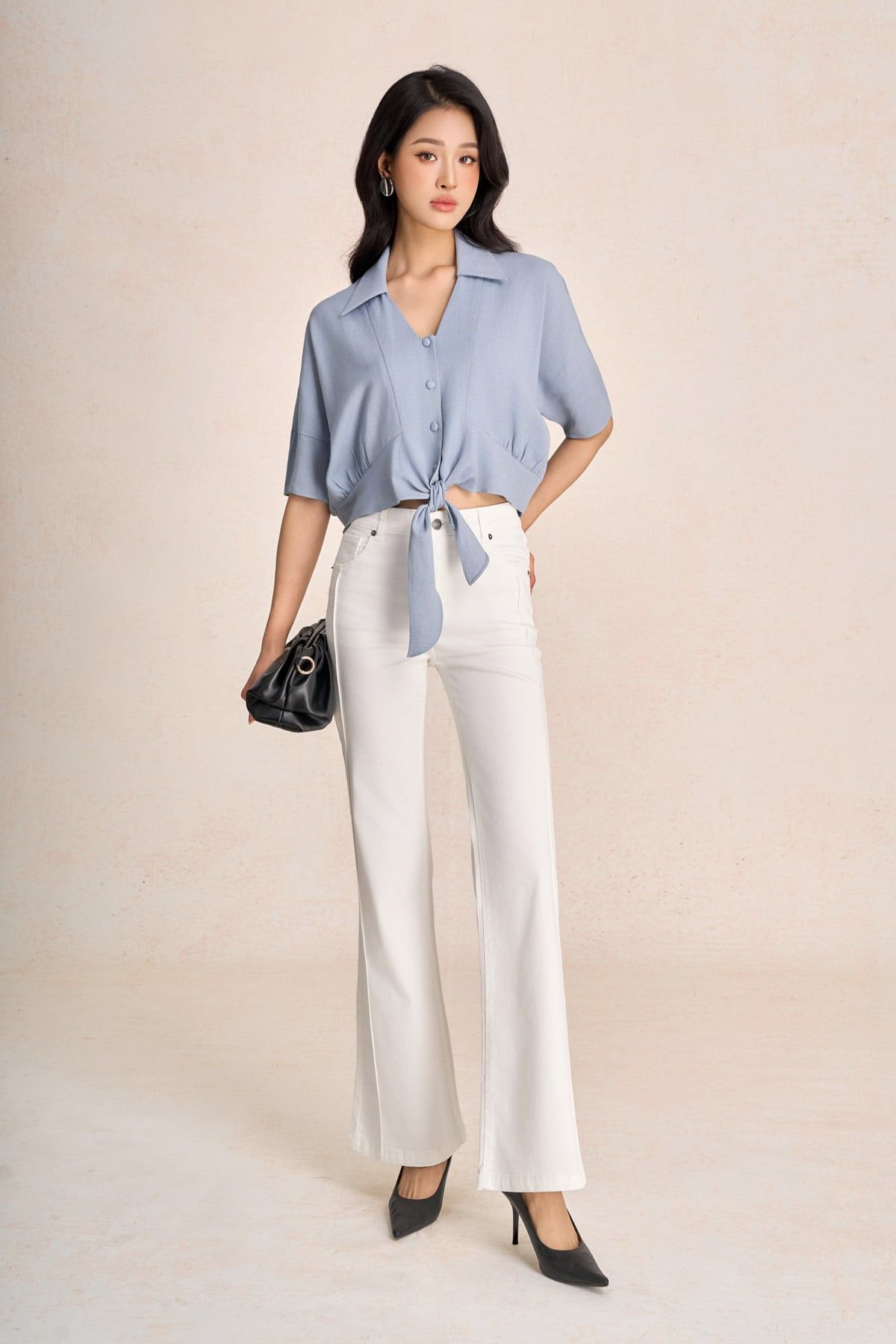 FAS14113 - Áo sơ mi dạo phố vải thô đũi dáng croptop cổ bẻ tay lửng gấu áo phối vạt thắt tạo kiểu - PANTIO