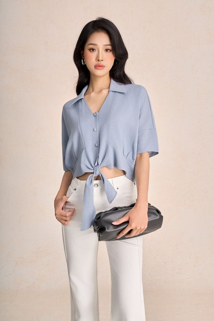 FAS14113 - Áo sơ mi dạo phố vải thô đũi dáng croptop cổ bẻ tay lửng gấu áo phối vạt thắt tạo kiểu - PANTIO