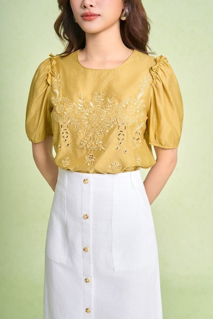 FAS33240 - Áo sơ mi công sở vải thô dáng suông thân thêu trang trí tay bồng đỉnh pha bèo - PANTIO