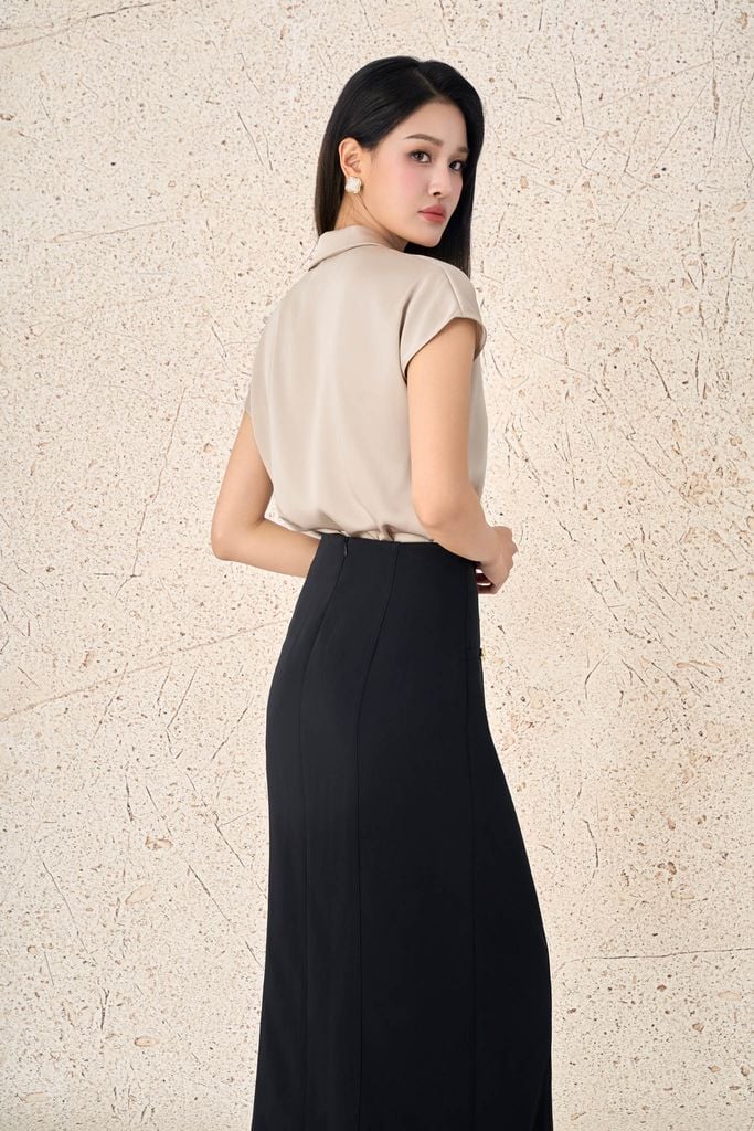 FAS33689 - Áo sơ mi công sở vải lụa tằm dáng suông cổ đức vai liền cài khuy thân trước - PANTIO