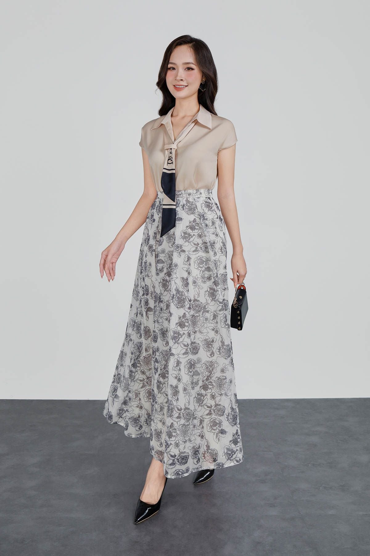 FJD51124 - Chân váy công sở vải lưới dáng xòe có lót vải habutai xếp li bong khóa thân sau - PANTIO