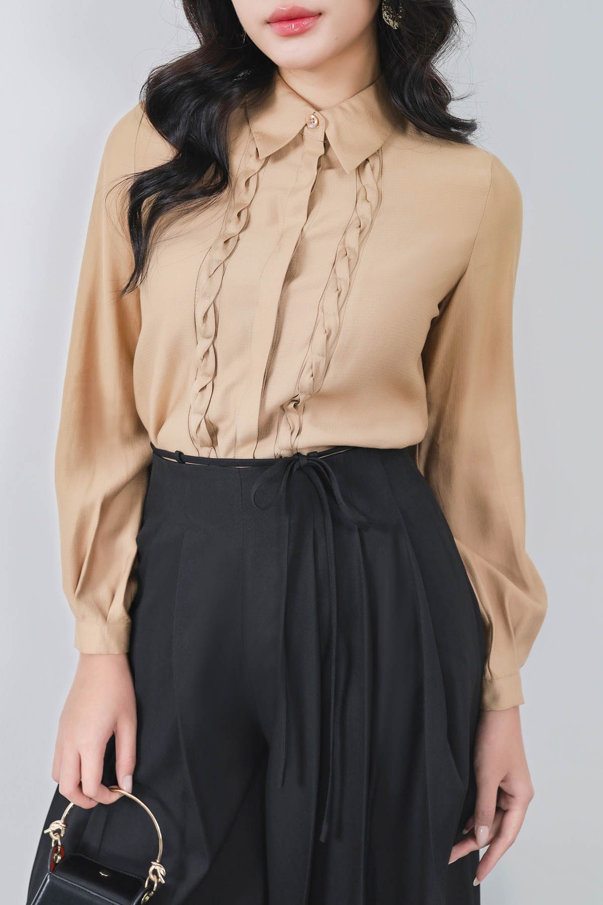 FAS33752 - Áo sơ mi công sở vải tơ dáng suông cổ đức thân phối bèo xoắn tạo kiểu - PANTIO