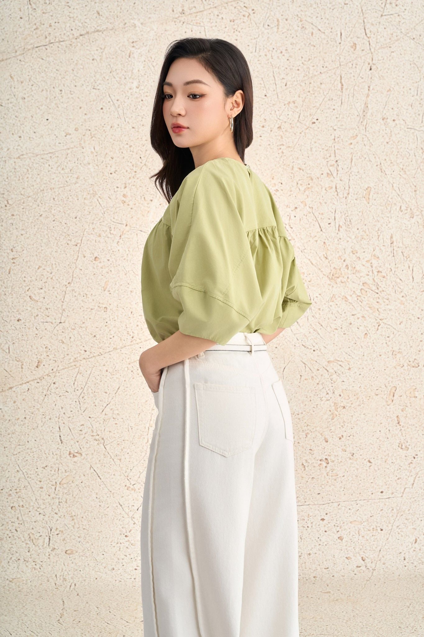 FAS33886 - Áo sơ mi kiểu dạo phố vải thô kate dáng suông cổ tròn tay phồng thời trang - PANTIO