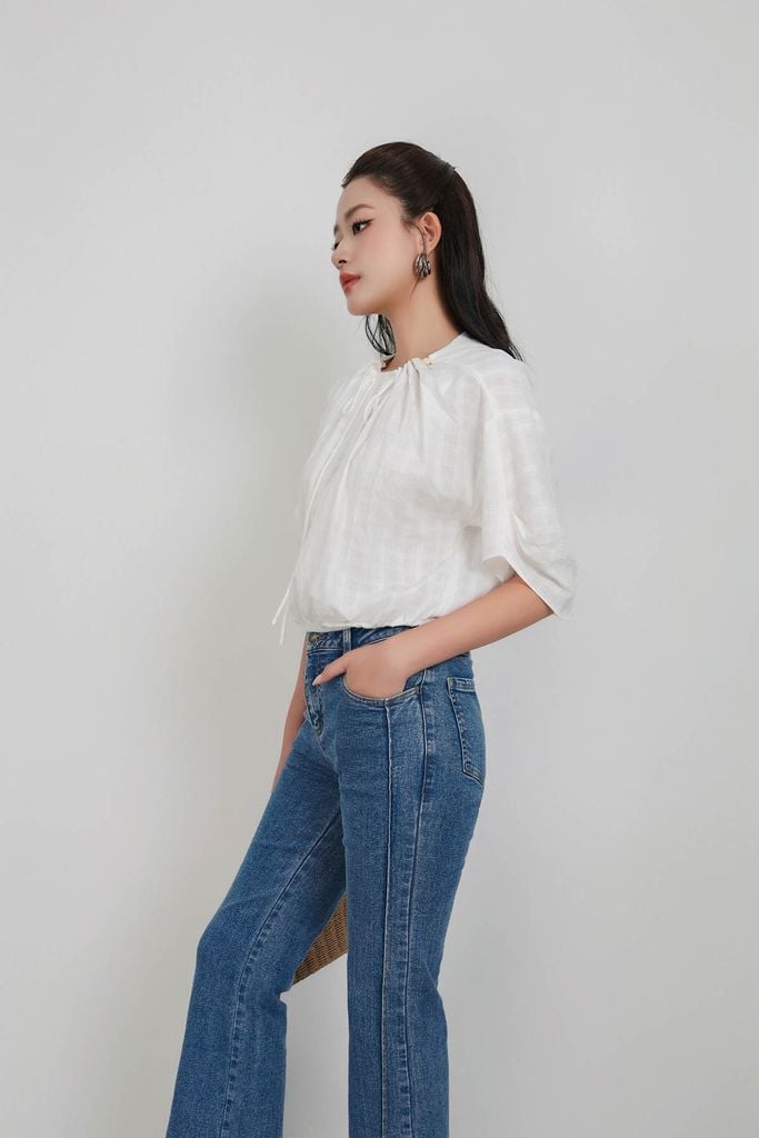 FAS33956 - Áo sơ mi công sở vải thô boi dáng suông cổ tròn đính hạt tay áo nhún phồng tạo kiểu gấu áo bo chun ôm - PANTIO