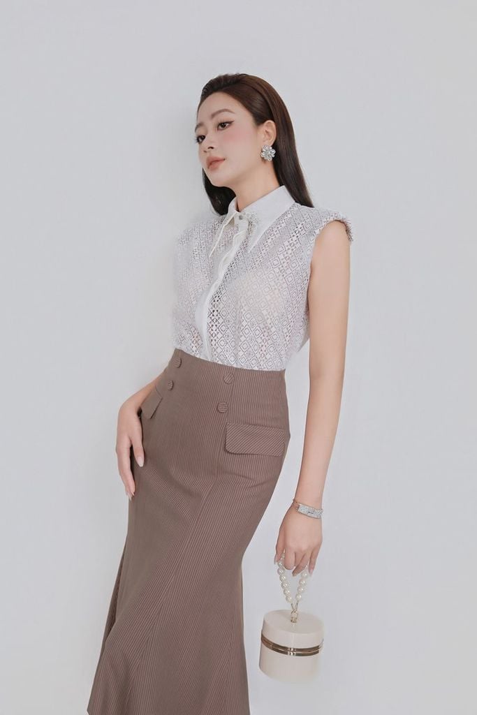 FJD51313 - Chân váy dài công sở vải thô kẻ dáng đuôi cá thân váy đính khuy bọc có nắp túi ốp tạo kiểu - PANTIO