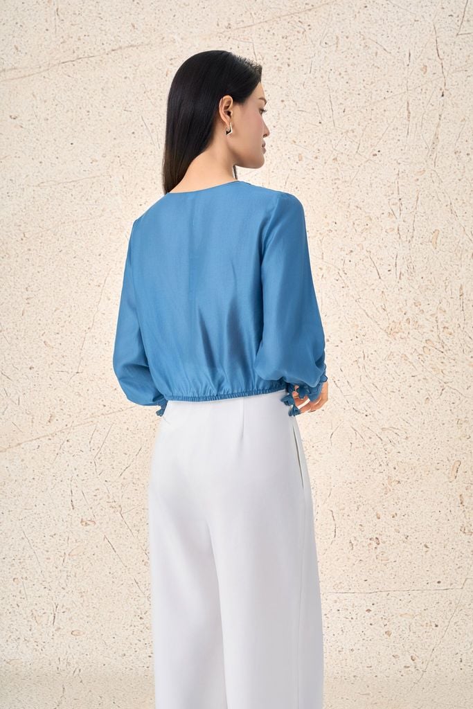 FAS33972 - Áo sơ mi công sở vải tơ dáng suông cổ xẻ V phối dây hoa tạo kiểu tay bồng phối măng séc gấu áo bo chun ôm - PANTIO