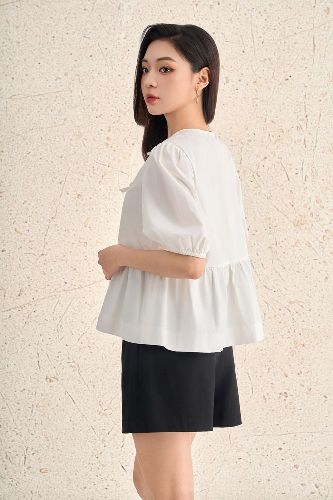 FAS33993 - Áo sơ mi kiểu dạo phố vải thô kate dáng suông cổ tròn tay bồng thân áo đính nơ tạo kiểu gấu áo phối viền thời trang - PANTIO