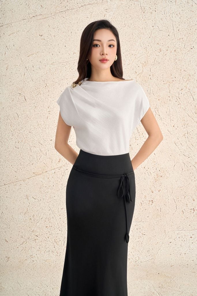 FAS34031 - Áo sơ mi công sở vải tơ dáng suông cổ lệch tạo kiểu tay chờm vai đính đá thời trang - PANTIO