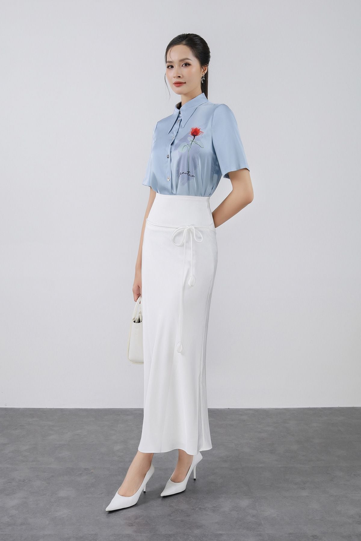 FJD91257 - Chân váy dài công sở vải lụa dày dáng suông eo phối cạp bản to đính dây nơ tạo kiểu - PANTIO