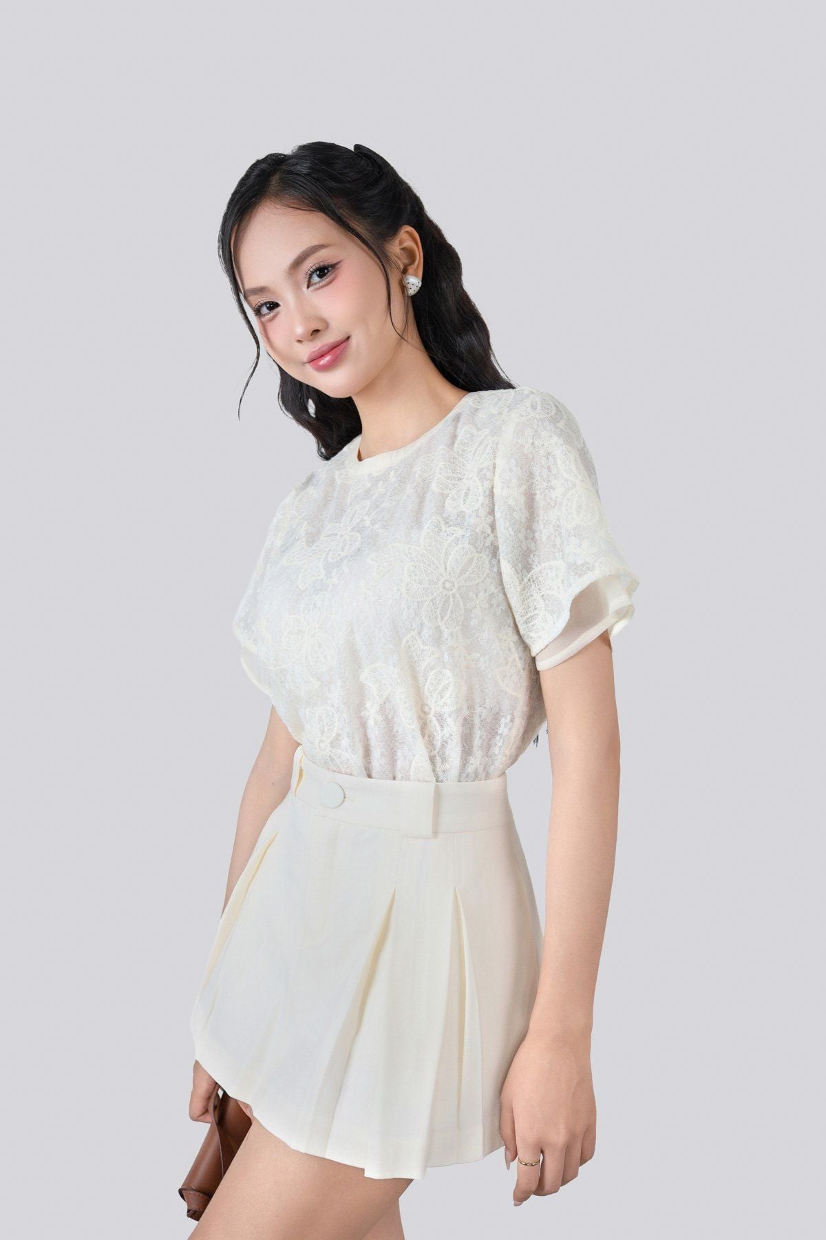 FAS34071 - Áo sơ mi vải ren hoa dáng suông hai lớp cổ tròn tay cộc - JAN.