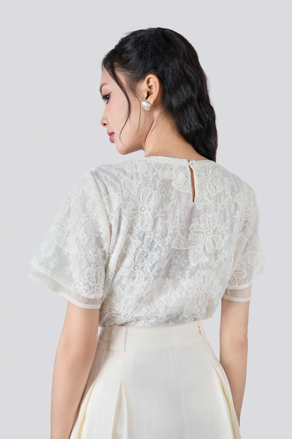 FAS34071 - Áo sơ mi vải ren hoa dáng suông hai lớp cổ tròn tay cộc - JAN.