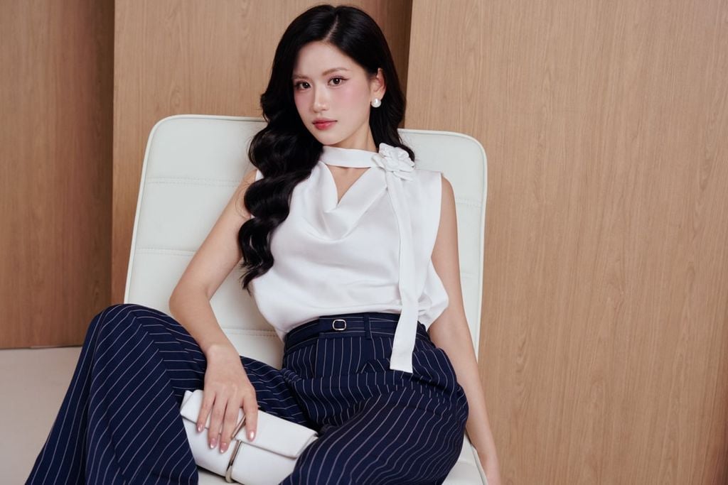 FQD31233 - Quần dài công sở vải thô kẻ dáng suông ống rộng cạp cao phối dây thắt tạo kiểu khoá thân trước - PANTIO