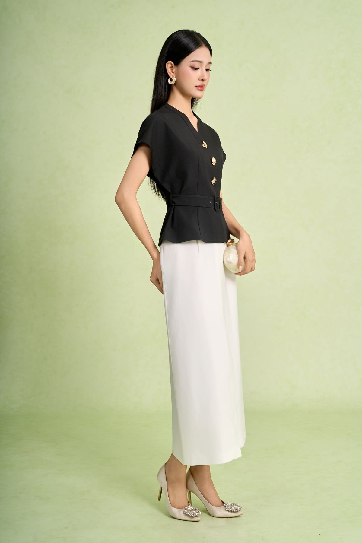 FAS34143 - Áo sơ mi kiểu công sở vải thô đũi dáng peplum cổ xẻ V tay chờm thân áo đính khuy thời trang eo phối dây đai - PANTIO