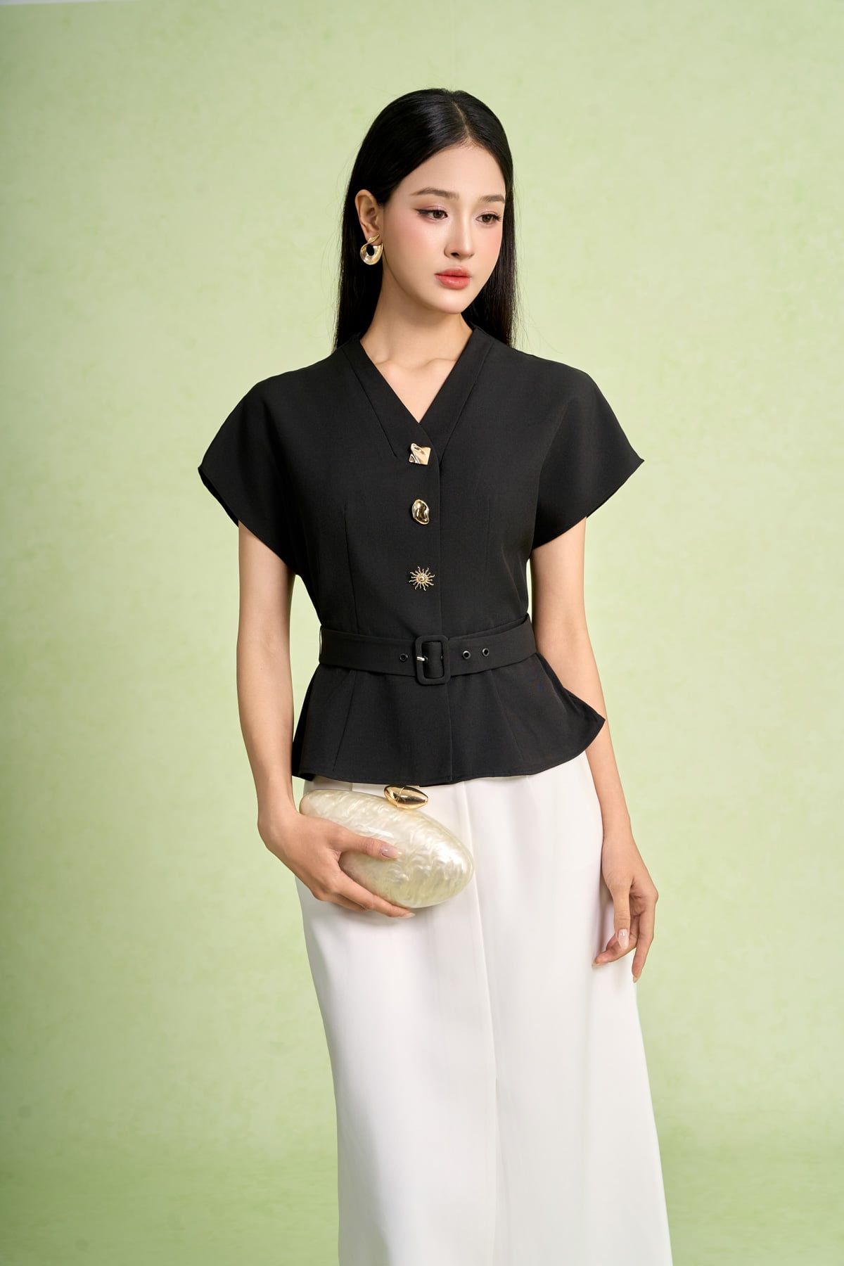 FAS34143 - Áo sơ mi kiểu công sở vải thô đũi dáng peplum cổ xẻ V tay chờm thân áo đính khuy thời trang eo phối dây đai - PANTIO