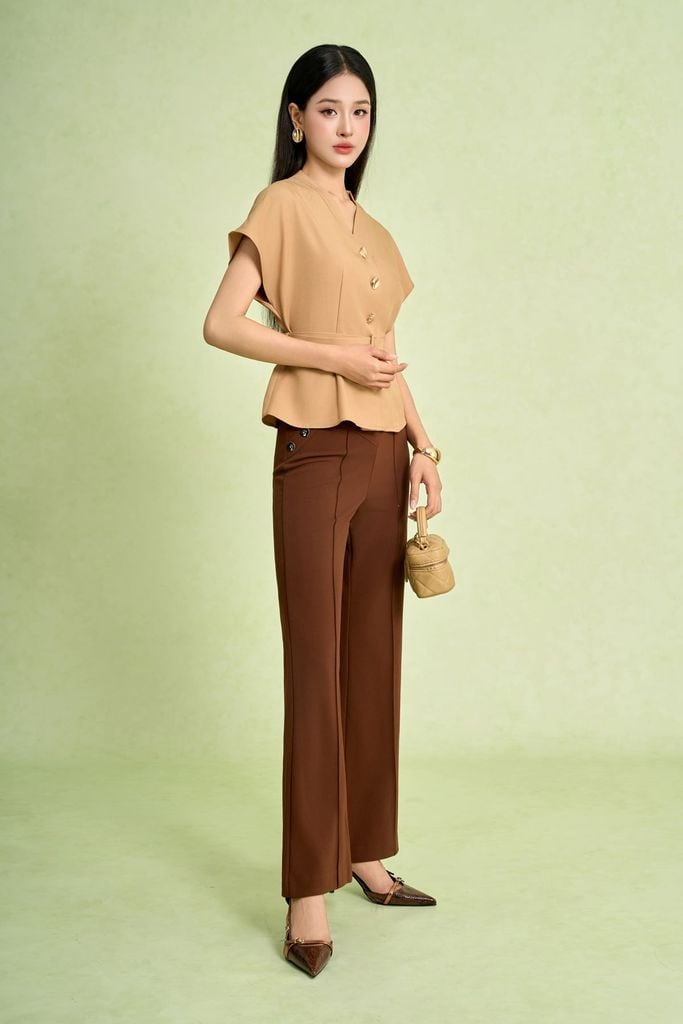 FAS34143 - Áo sơ mi kiểu công sở vải thô đũi dáng peplum cổ xẻ V tay chờm thân áo đính khuy thời trang eo phối dây đai - PANTIO