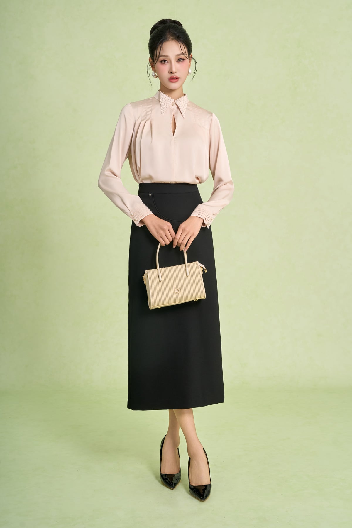 FAS53808 - Áo sơ mi công sở vải lụa bóng dáng suông cổ đức đính ngọc cao cấp thân áo phối ly bong tạo kiểu - PANTIO