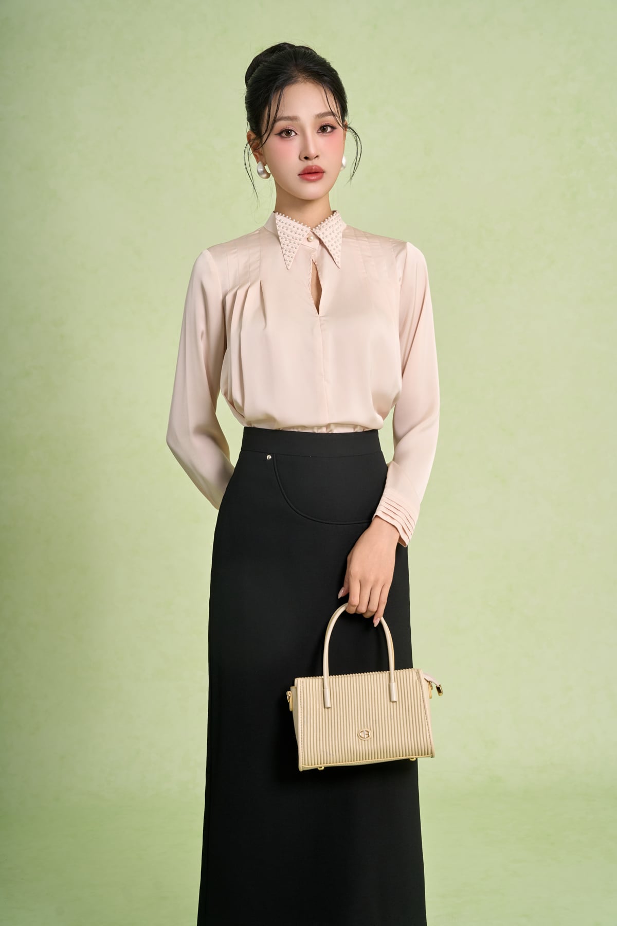 FAS53808 - Áo sơ mi công sở vải lụa bóng dáng suông cổ đức đính ngọc cao cấp thân áo phối ly bong tạo kiểu - PANTIO