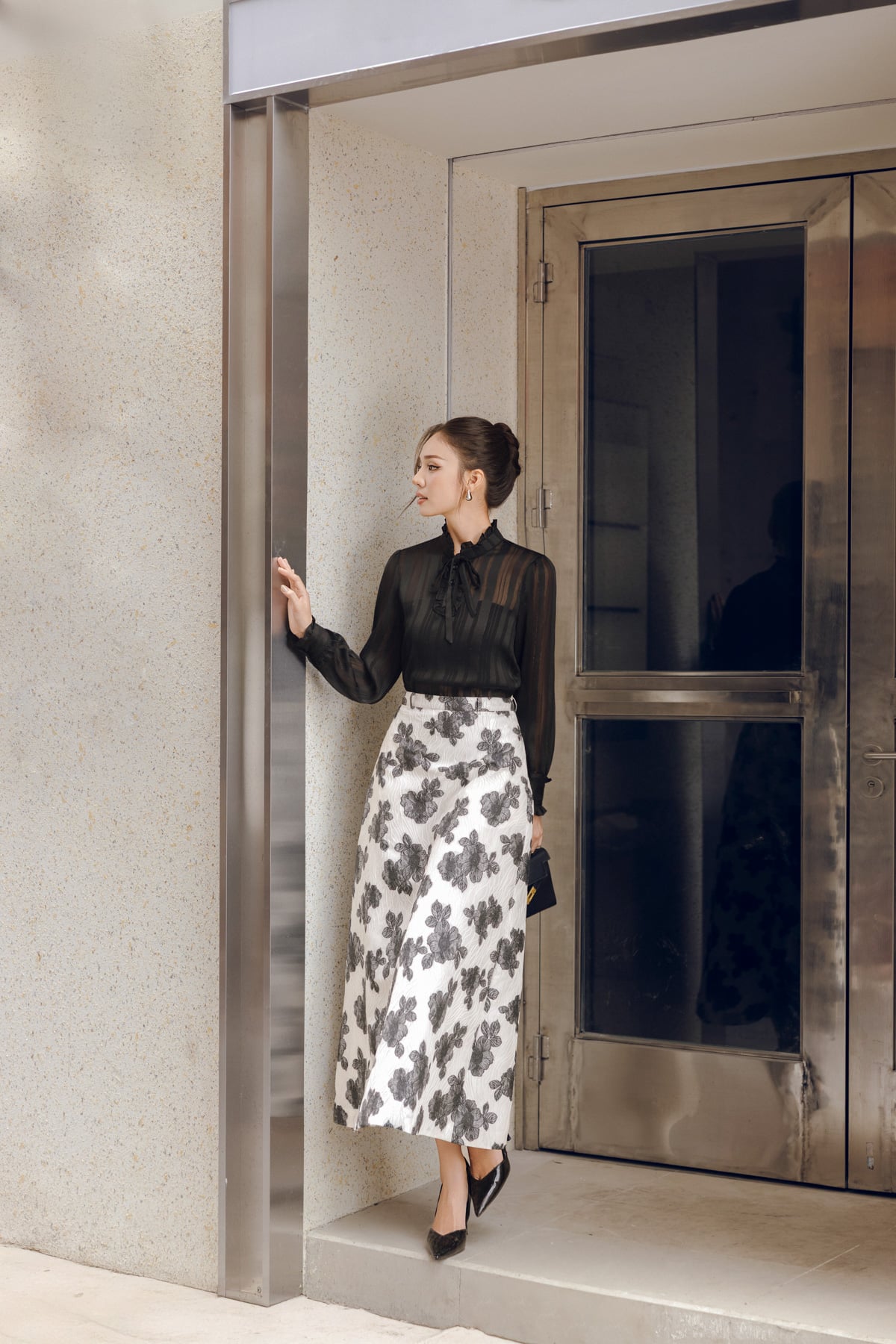 FJD31331 - Chân váy dài vải tafta hoa cao cấp dáng A xoè khóa thân sau - PANTIO