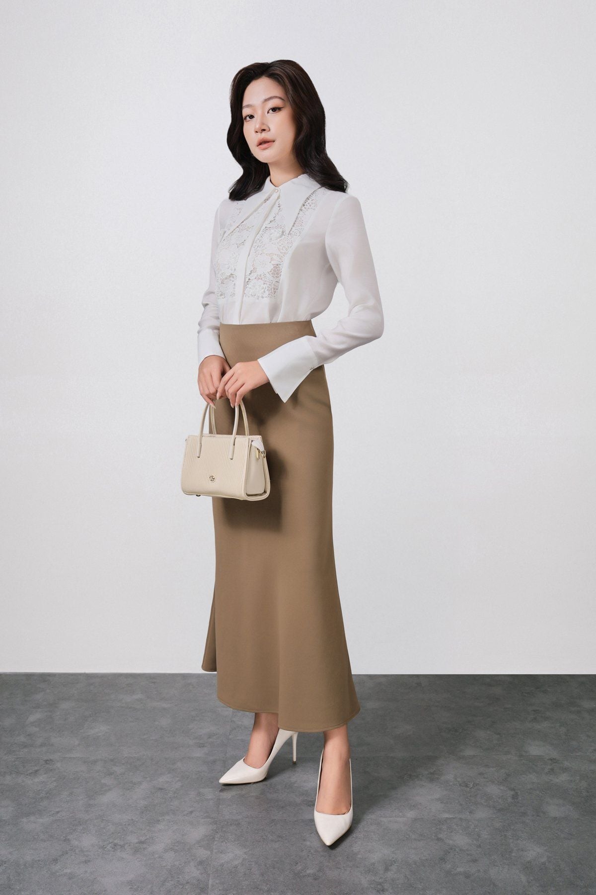 FAS53935 - Áo sơ mi công sở vải tơ dáng suông cổ đức tay măng sec thân áo phối ren cao cấp cài khuy trước - PANTIO