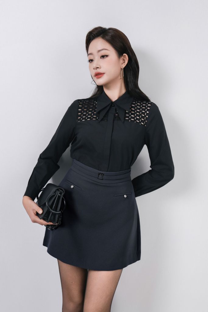 FJN3722 - Chân váy ngắn vải thô dày dáng A cạp phối phụ kiện kim loại khoá thân sau - PANTIO