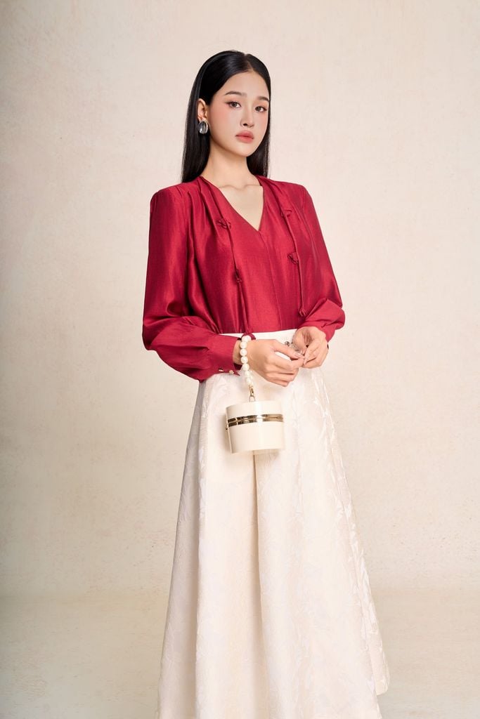 FAS54057 - Áo sơ mi công sở vải tơ dáng suông cổ V phối dây tạo kiểu - PANTIO