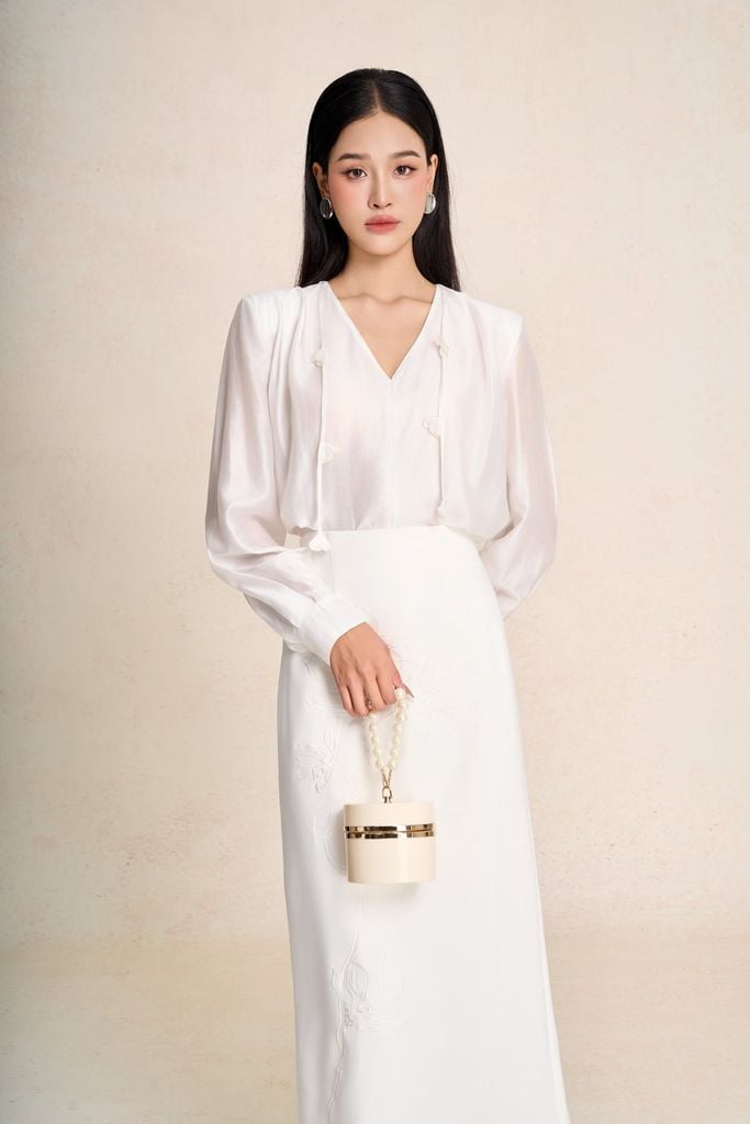 FAS54057 - Áo sơ mi công sở vải tơ dáng suông cổ V phối dây tạo kiểu - PANTIO