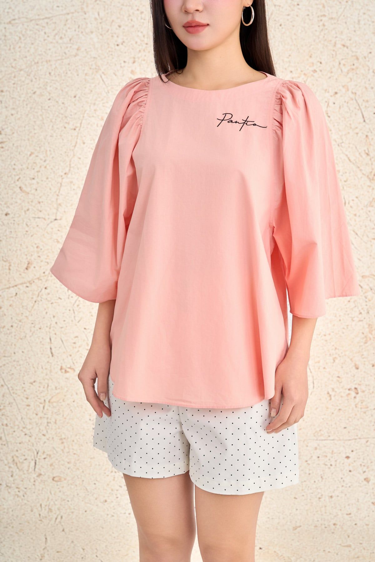 FAS54070 - Áo sơ mi công sở vải thô kate dáng suông cổ tròn tay lửng rộng thân áo in hoạ tiết thời trang - PANTIO