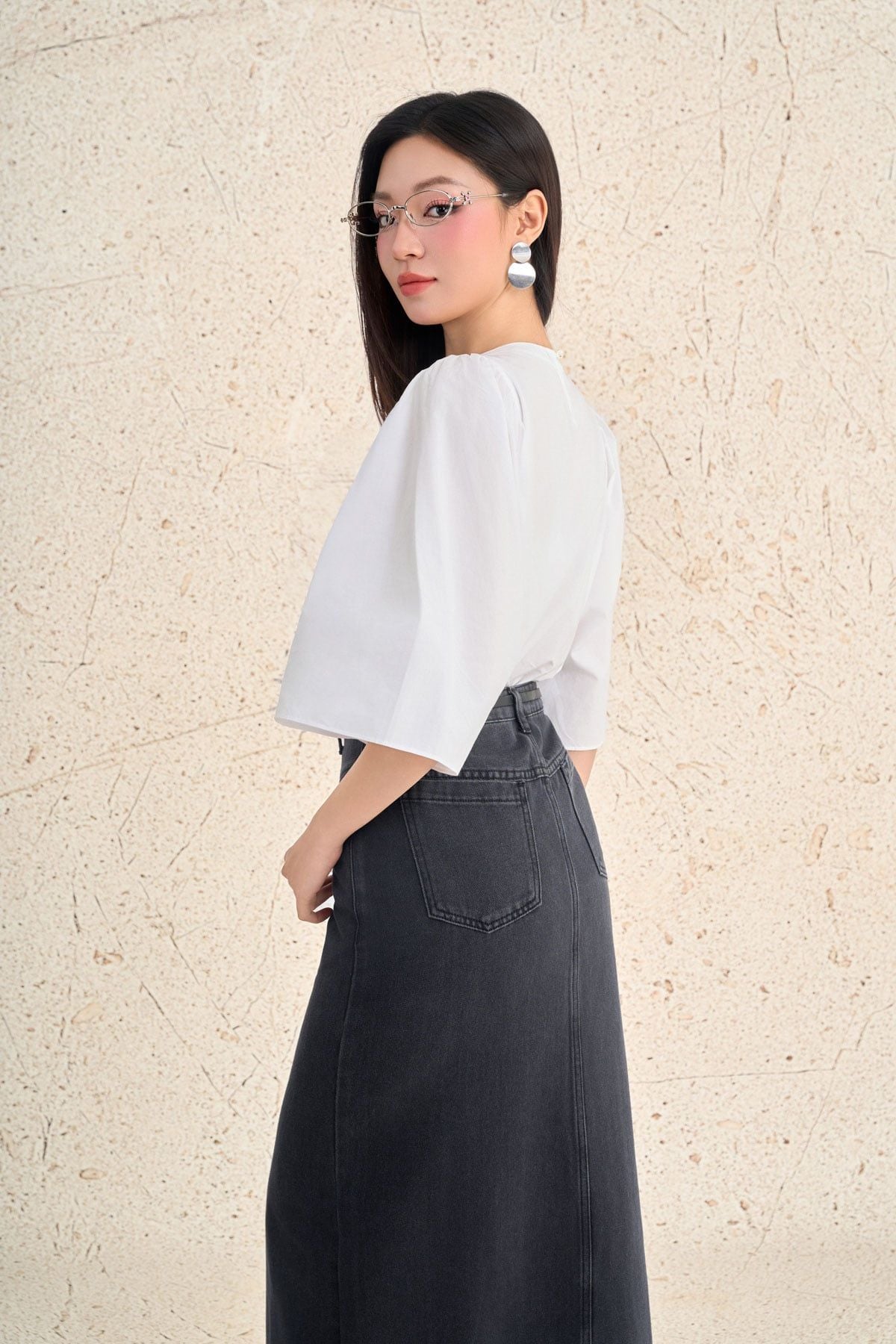 FAS54070 - Áo sơ mi công sở vải thô kate dáng suông cổ tròn tay lửng rộng thân áo in hoạ tiết thời trang - PANTIO