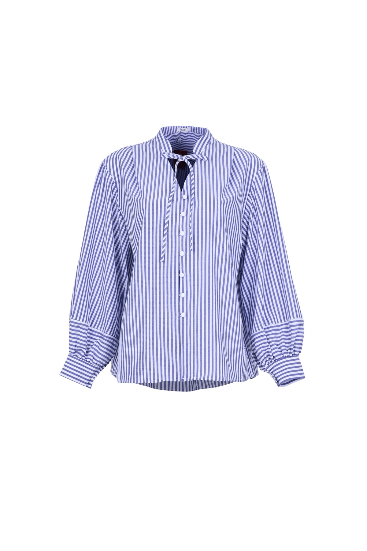 FAS54091 - Áo sơ mi công sở vải thô đũi dáng suông cổ xẻ V thắt dây nơ tay dài bồng nhẹ phối măng sec cài khuy trước - JAN.