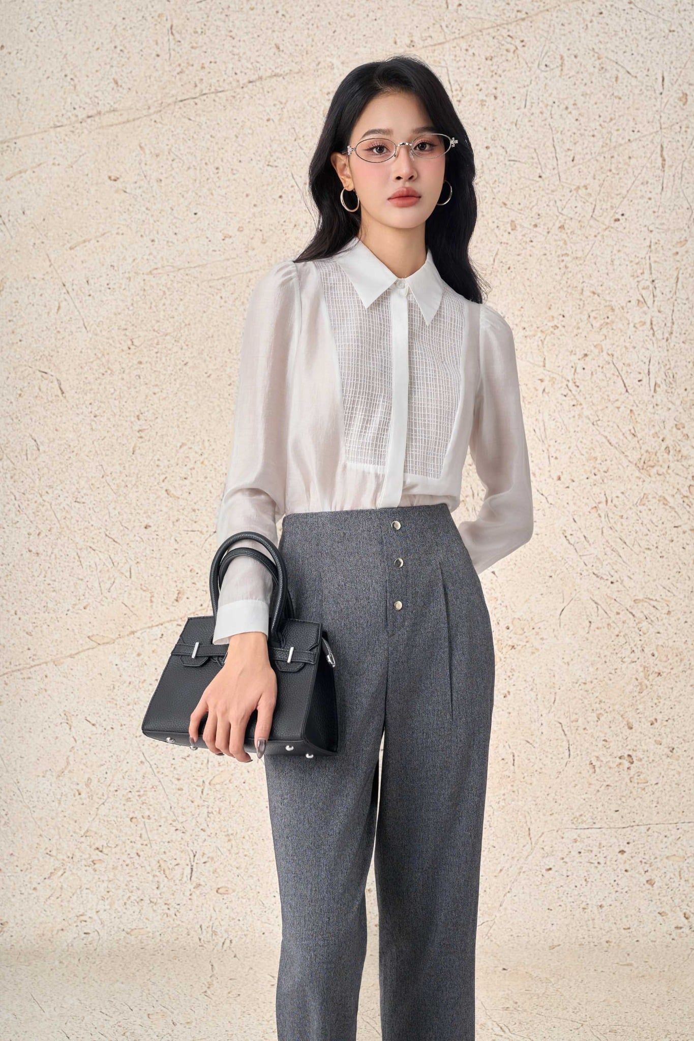 FAS73792 - Áo sơ mi công sở vải tơ dáng suông cổ đức tay dài thân áo phối ren lưới tạo kiểu cài khuy thân trước - PANTIO