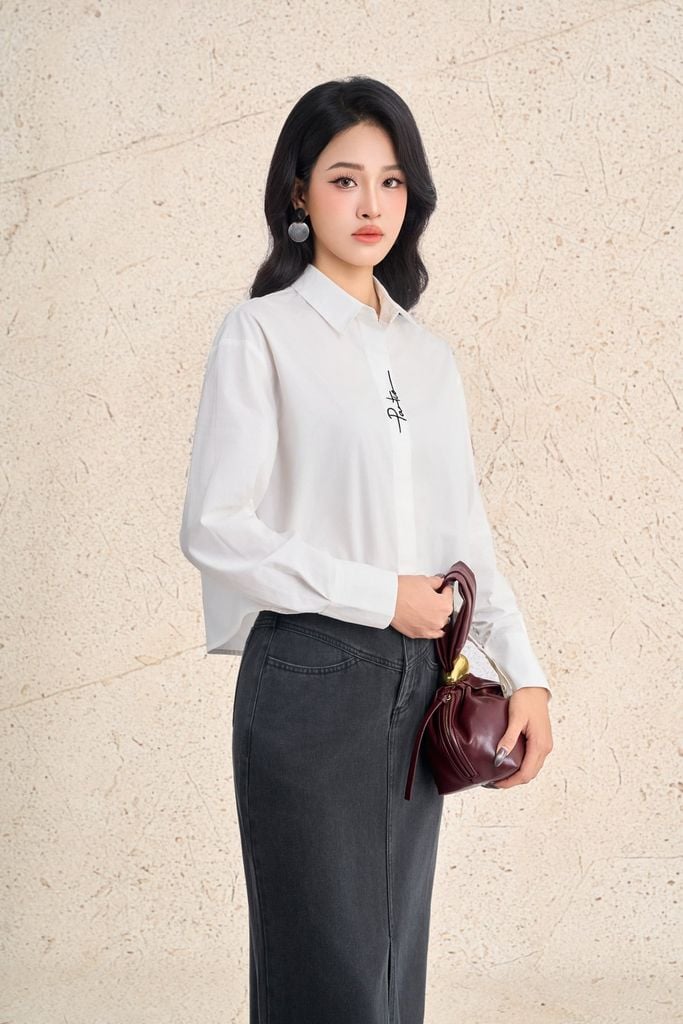 FAS74041 - Áo sơ mi công sở vải thô kate dáng suông cổ đức tay dài phối măng sec thân áo thêu hoạ tiết thời trang - PANTIO