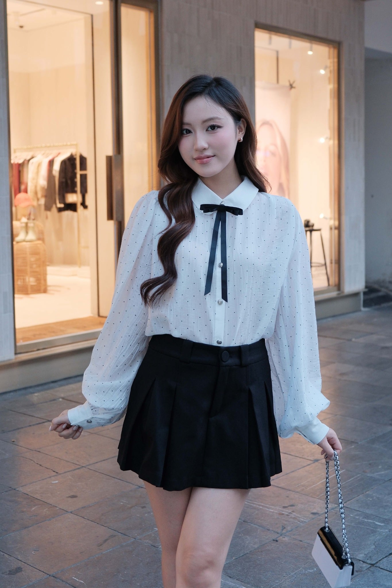 FAS74098 - Áo sơ mi công sở vải tơ dáng suông cổ bẻ đính nơ tạo kiểu tay dài phối măng sec - JAN.