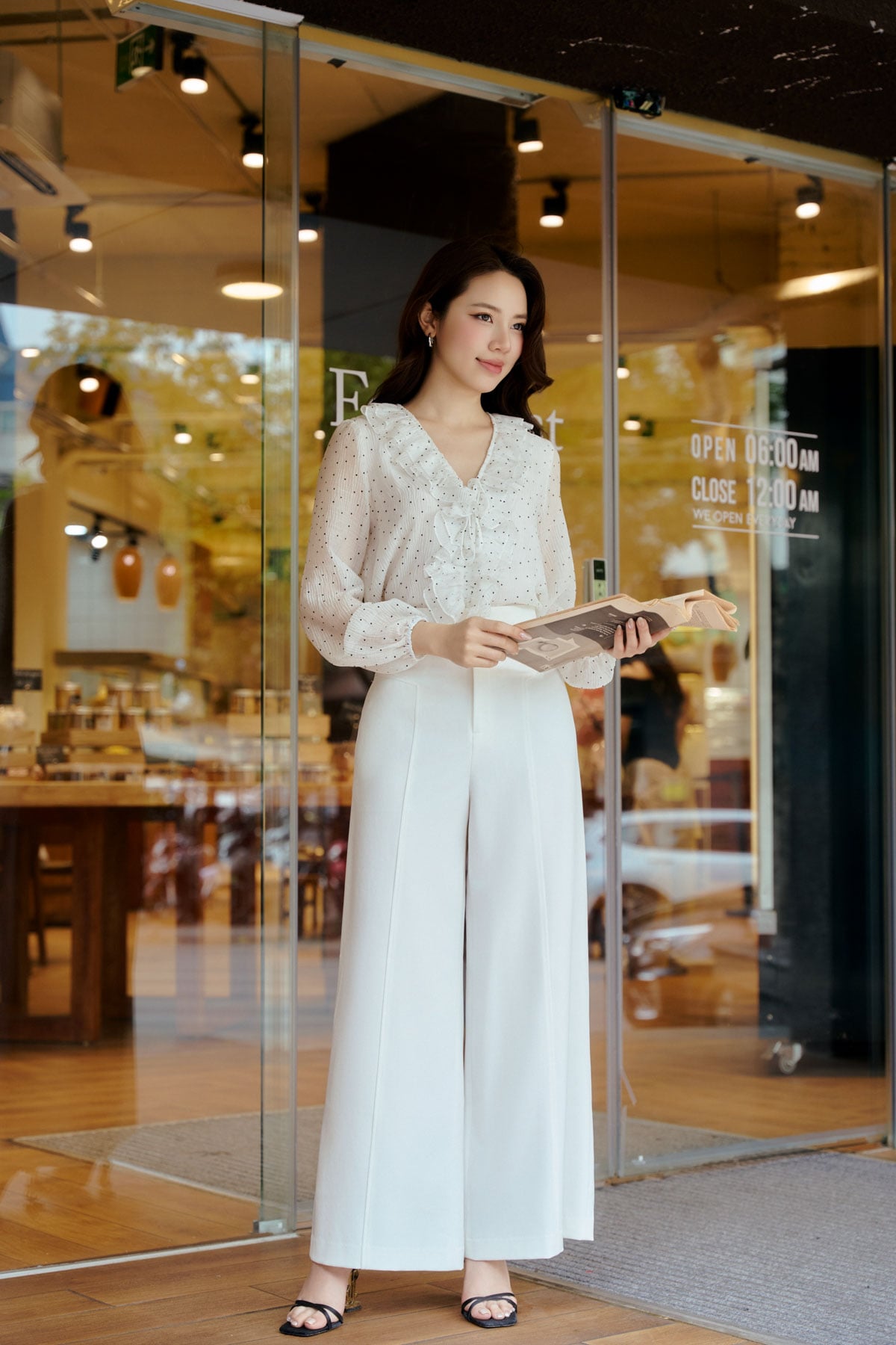 FQD51106 - Quần công sở vải thô dáng suông ống rộng thân diễu chỉ trang trí - tỷ lệ kèo 8899
