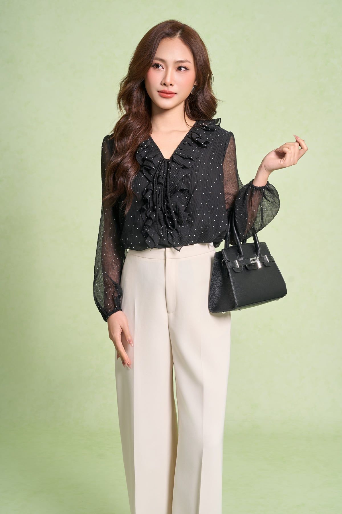 FAS94094 - Áo sơ mi công sở vải tơ nhăn dáng suông cổ xẻ phối viền bèo tay bồng tạo kiểu - PANTIO