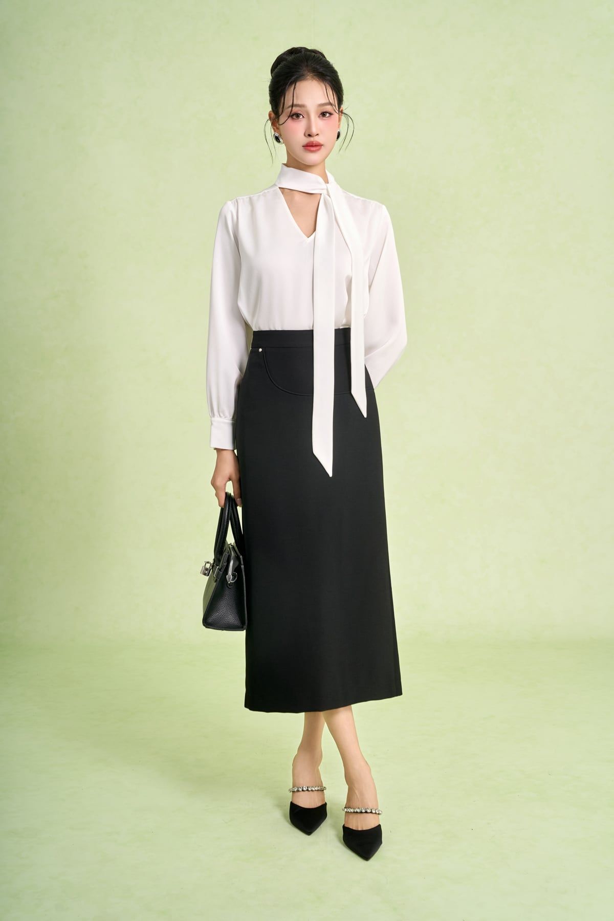 BJD73575 - Chân váy dài vải phi cát dáng suông cạp cao xẻ tà sau - PANTIO