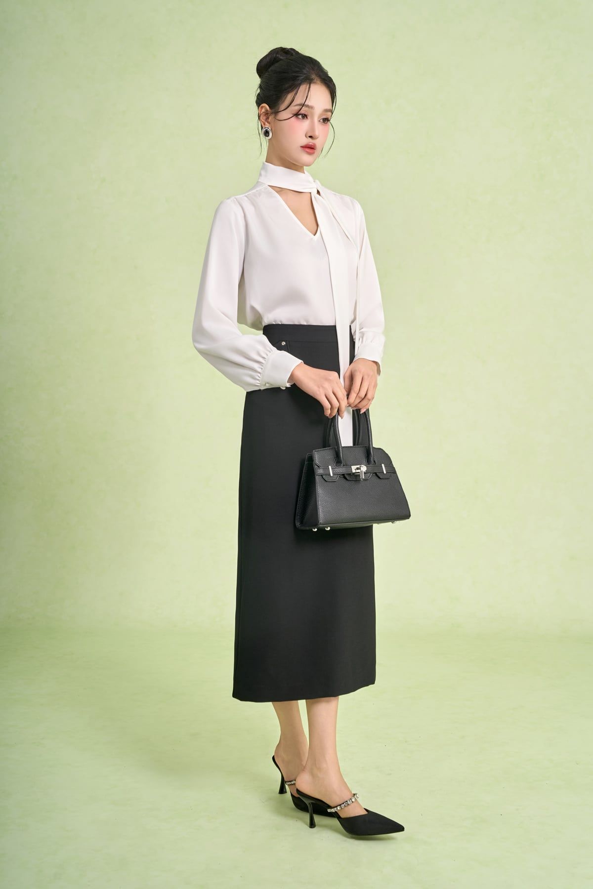 BJD73575 - Chân váy dài vải phi cát dáng suông cạp cao xẻ tà sau - PANTIO