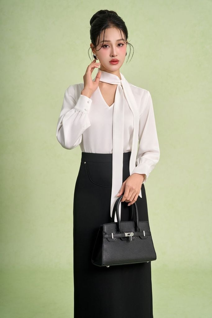 FAS94105 - Áo sơ mi công sở vải lụa satin dáng suông cổ xẻ V phối dây lụa thắt tạo kiểu tay dài phối măng sec - PANTIO