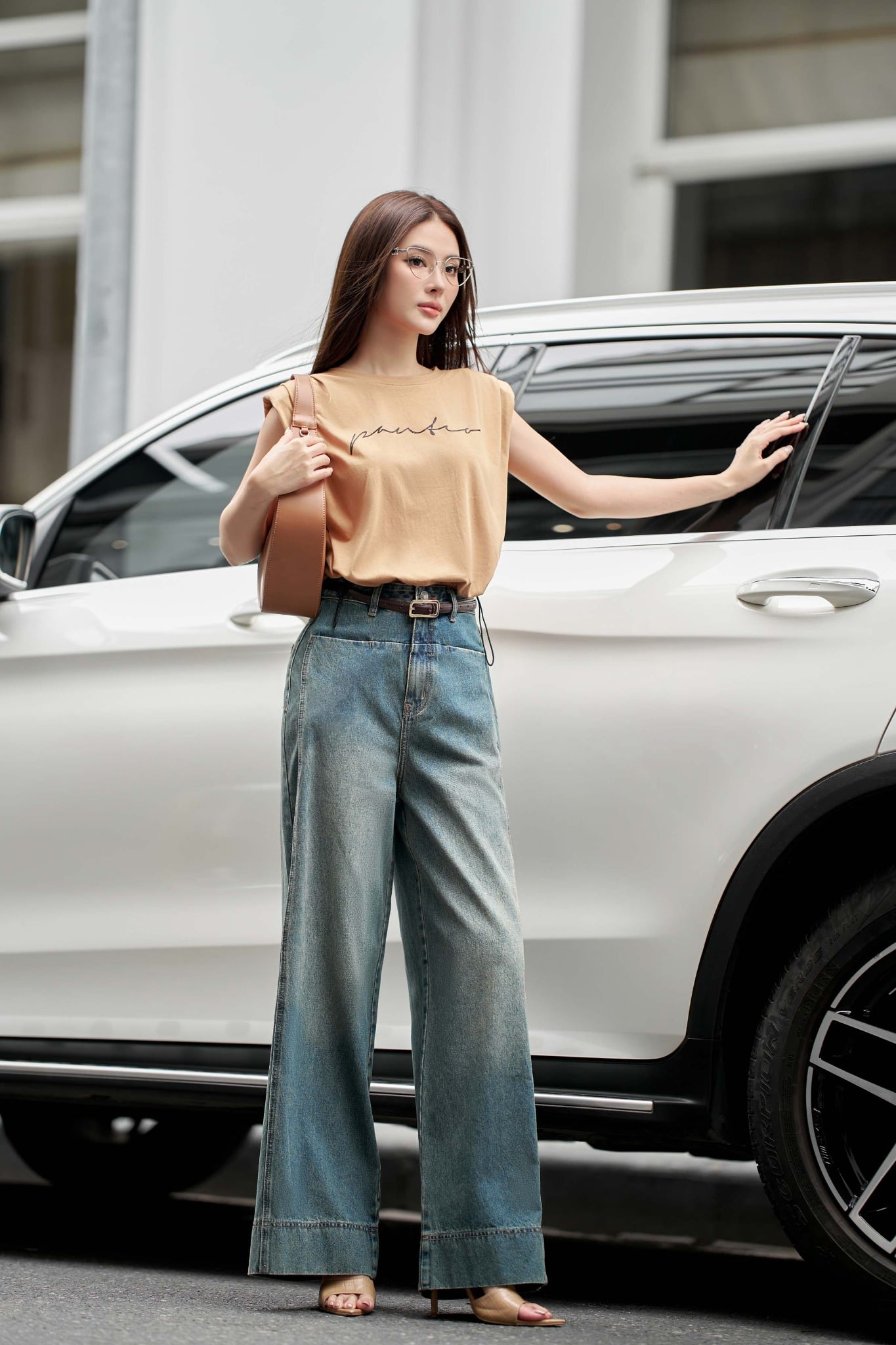 FAT3482 - Áo thun thời trang vải cotton mỏng cổ tròn vai chờm có đệm vai gấu áo phối dây chun rút tạo kiểu - PANTIO