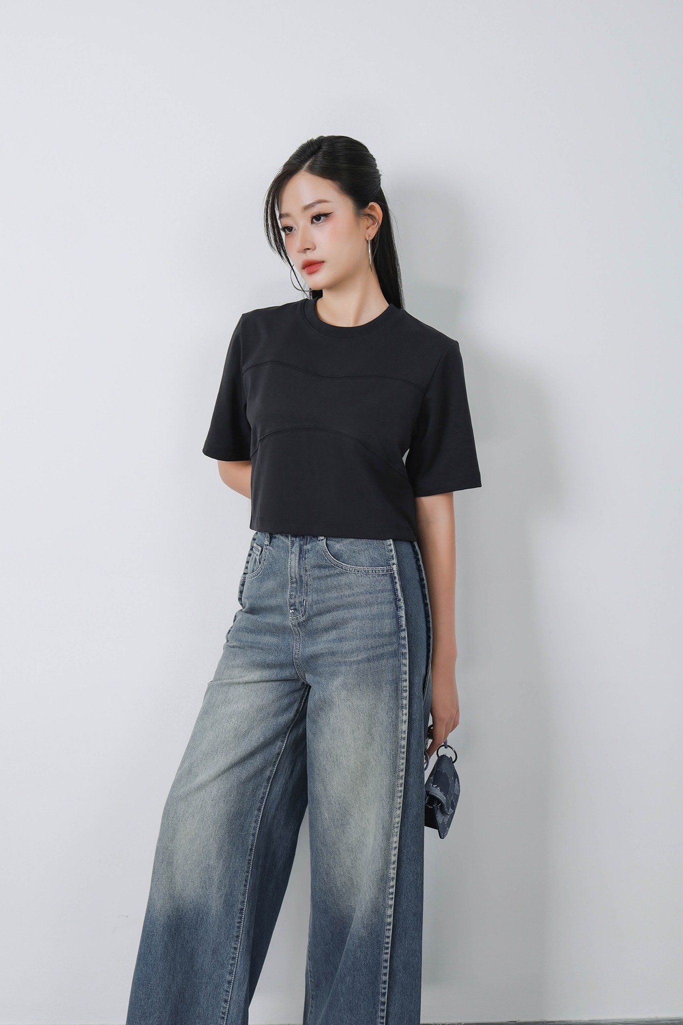 FAT3533 - Áo thun cao cấp vải cotton dáng croptop cổ tròn thân áo phối đường viền thời trang - PANTIO