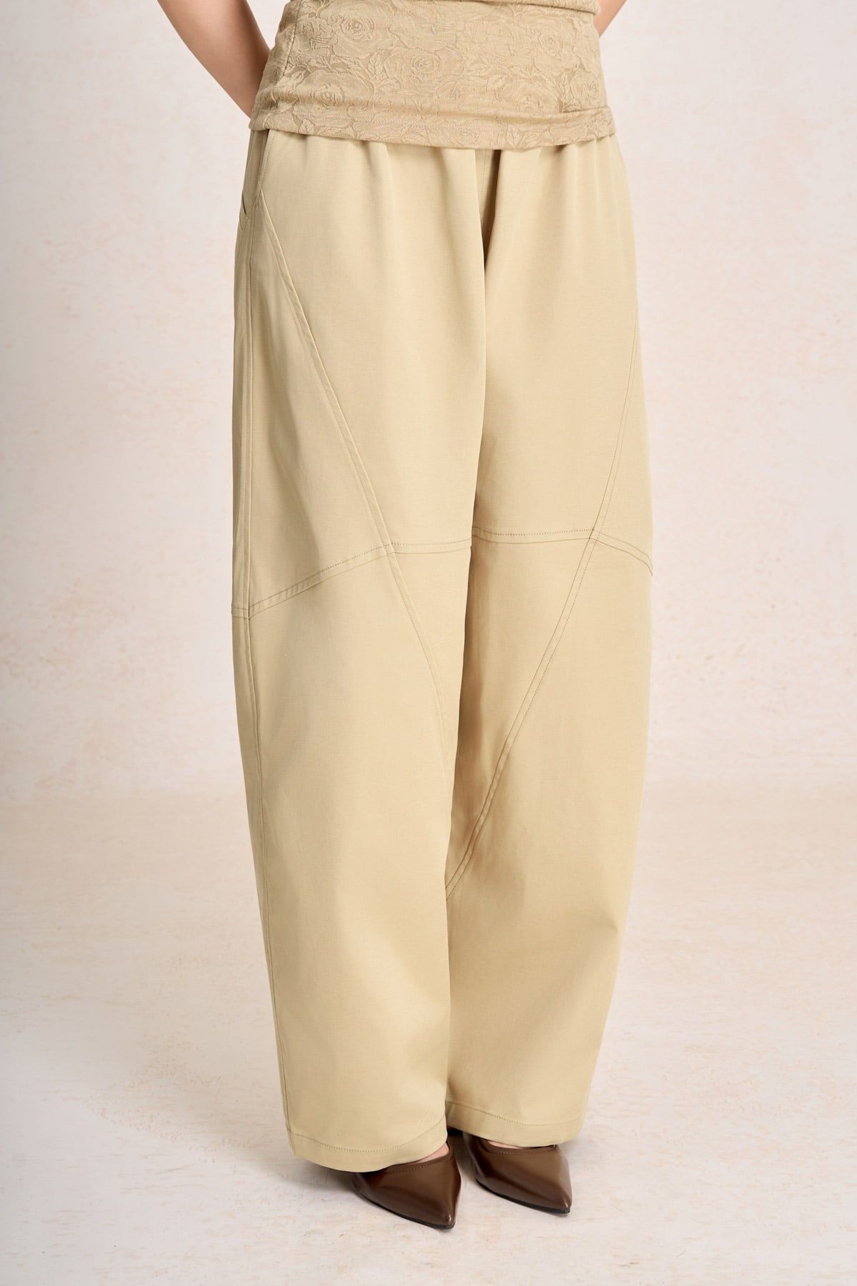 FQD51180 - Quần dài dạo phố vải kaki dáng bomber ống rộng cạp chun co giãn - PANTIO