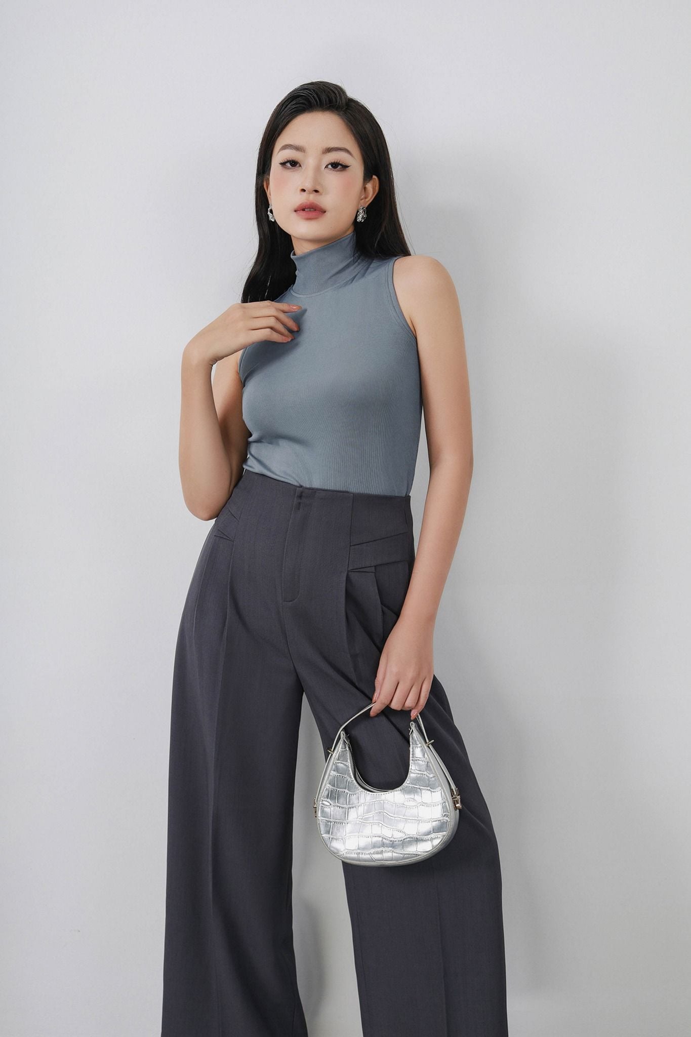 FAT5337 - Áo thun dạo phố vải len dáng ôm cổ cao không tay - PANTIO