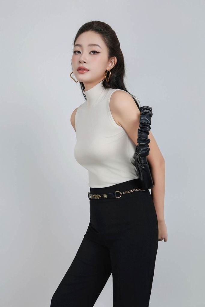 FAT5337 - Áo thun dạo phố vải len dáng ôm cổ cao không tay - PANTIO