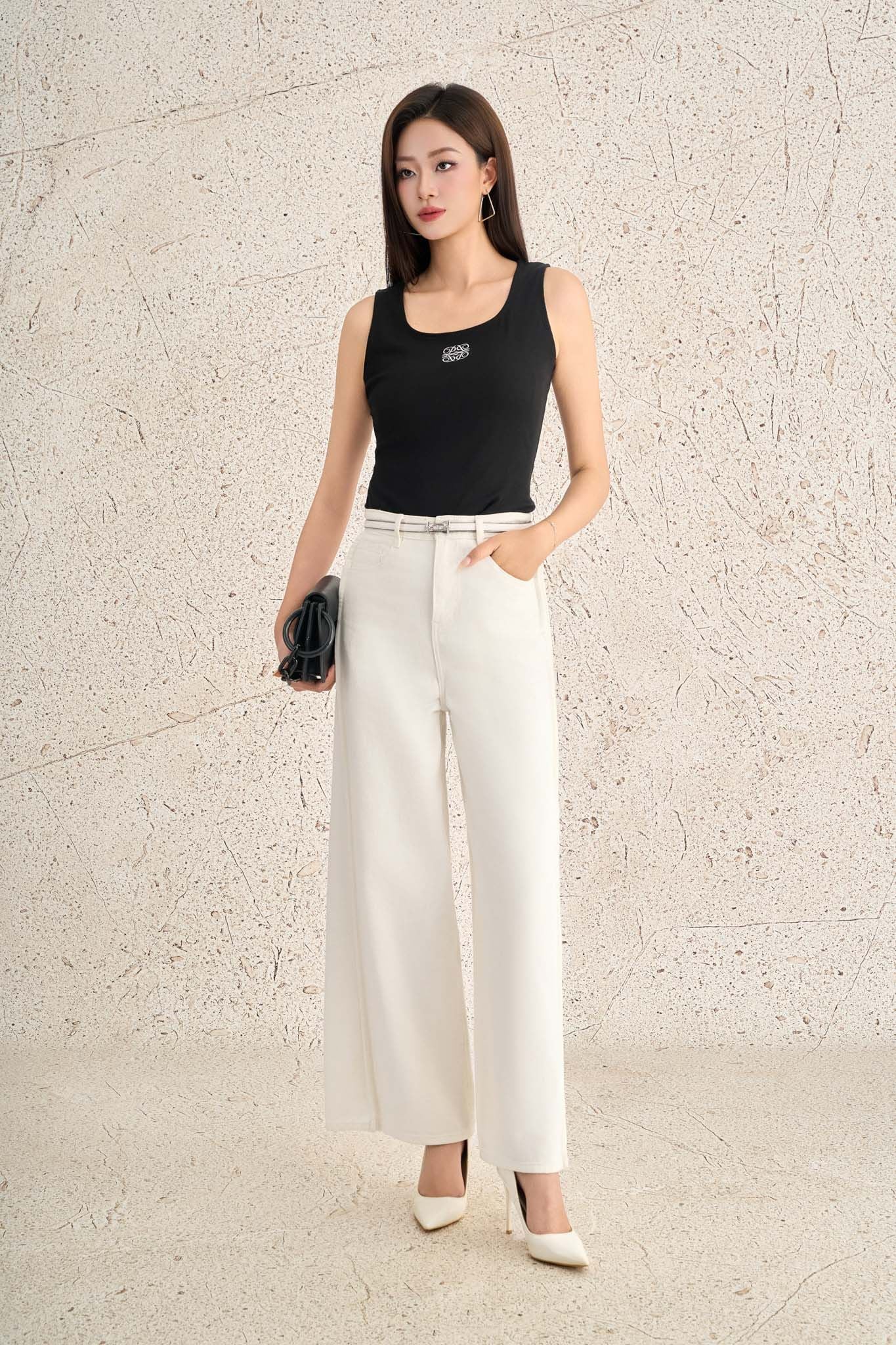 FAT5559 - Áo thun dệt kim vải len dáng ôm không tay cổ vuông thêu hoạ tiết thời trang - PANTIO