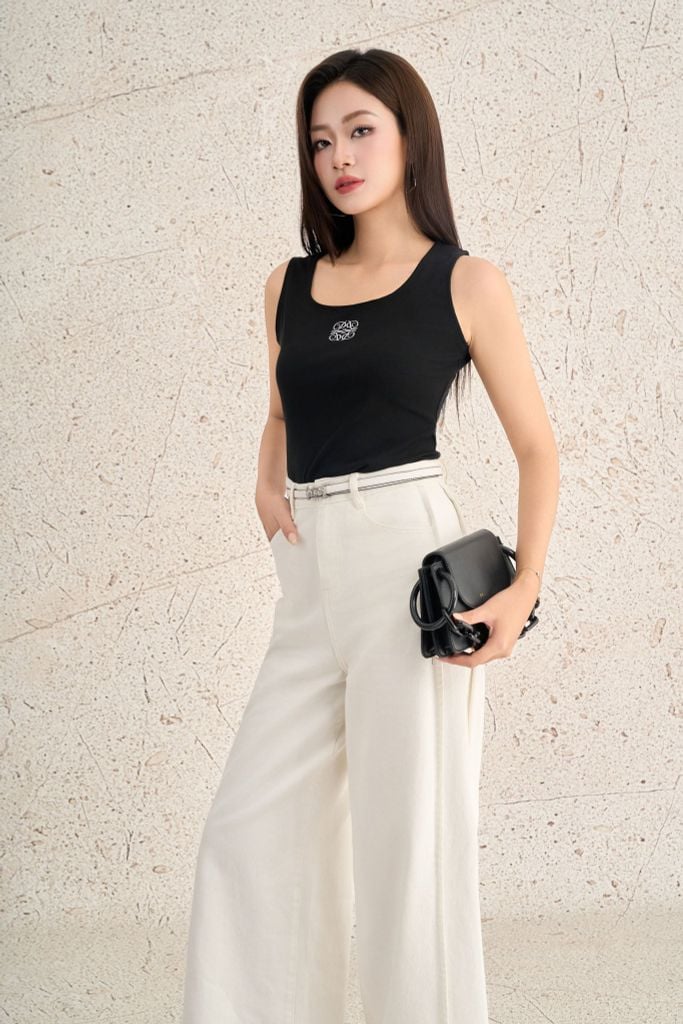 FAT5559 - Áo thun dệt kim vải len dáng ôm không tay cổ vuông thêu hoạ tiết thời trang - PANTIO