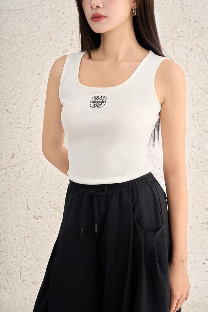 FAT5559 - Áo thun dệt kim vải len dáng ôm không tay cổ vuông thêu hoạ tiết thời trang - PANTIO