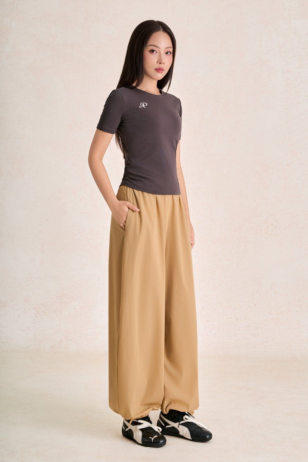 FAT5689 - Áo thun dệt kim vải cotton dáng ôm cổ tròn tay cộc ngực áo có hoạ tiết thời trang - PANTIO
